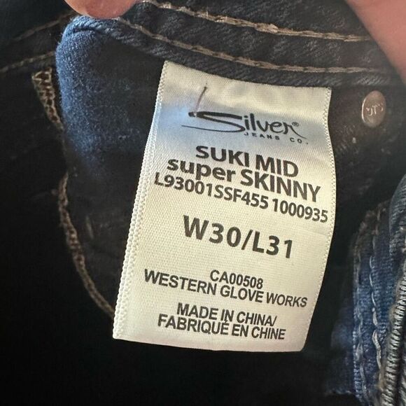 Silver western Suki skinny cowboycore distressed 30x31 jeans - Picture 3 of 4